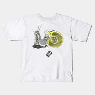 Glue snail Kids T-Shirt